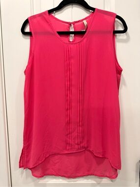 Paper Crane Hot Pink Sleeveless Pintuck Front Blouse Size L.